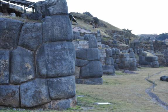 As imponentes ruínas de Saqsaywamán, em Cusco, no Peru